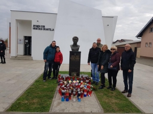 DAN SJEĆANJA NA VUKOVAR -Branitelji iz Podstrane u Vukovaru