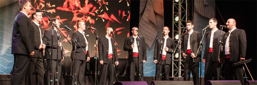 Publiku oduševili pivači "Praske"