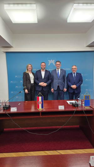 VELIKI DAN Potpisani ugovori za nove škole i dvorane za pet županijskih obrazovnih institucija
