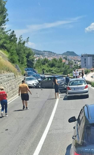 Prometna kod hotela Lav, cesta zatvorena