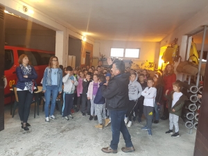 Učenici drugih razreda OŠ Strožanac posjetili vatrogasni dom