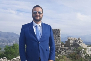Mijo Dropuljić za Dalmacijadanas: "Ulaganjem u djecu i mlade ulažemo u budućnost Podstrane"