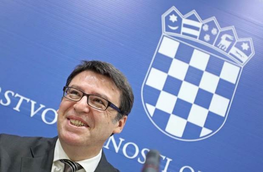 Jovanović uvodi građanski odgoj u škole kako bi spriječio 'homofobne referendume'!