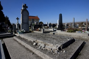 Krali nakit s tijela pokojnika: Privedeno osam osoba pogrebnog poduzeć "Ukop"