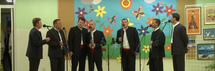 Reportaža o 13. smotri klapa u Podstrani