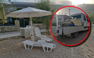 Komunalni redari rade u smjenama i vikendom - sa plaža uklonili ostavljene ležaljke, suncobrane i ručnike
