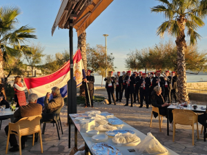 XVI. Smotra mladih poljičkih vina okupila vinare i ljubitelje tradicije u Podstrani