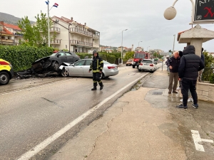 Sudar kraj ulaza u Općinu, stvaraju se gužve