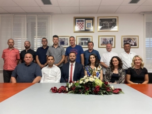 NOVA SJEDNICA OPĆINSKOG VIJEĆA – ODLUKE O PRIZNANJIMA TE NASTAVAK BRIGE ZA UČENIKE, SPORTAŠE, DJECU S POTEŠKOĆAMA U RAZVOJU I HRVATSKE BRANITELJE