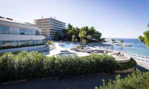 Sud je istaknuo da je hotel umjesto da reklamira račune, u svojim poslovnim knjigama knjižio ih te ovjeravao i plaćao