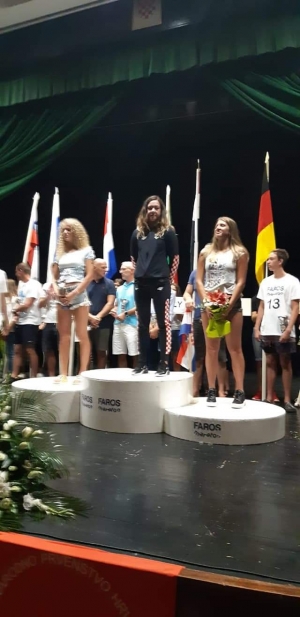 Još postolja za Ivanu Prižmić